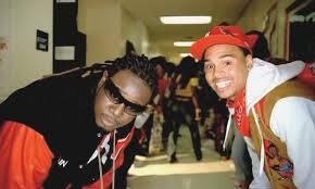 YoAmoaBreezy's tweet photo. Con Que Cancion Conocieron a Chris Brown? Yo Con Kiss Kiss http://t.co/GEV26Oi2Nt
