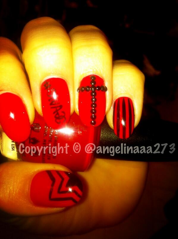 DJPaulyD's tweet image. “@tashapaolino82: #nailz @dirtycouture @djpaulyd @angelinaaa273 #swagg #fresh #badass http://t.co/T6k4TpUwgs” &amp;lt;&amp;lt; I See A Trend Starting !!