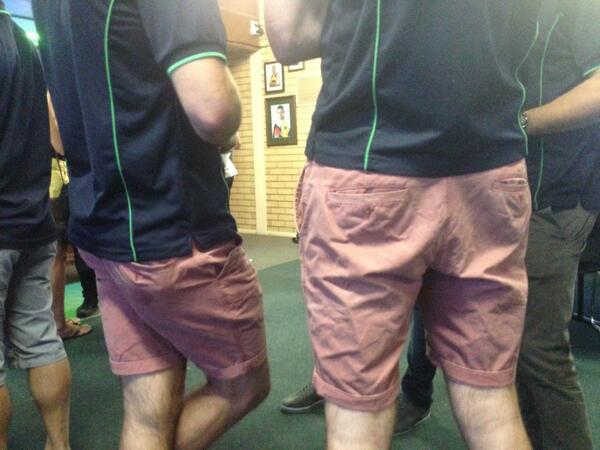 Benny_lav's tweet photo. Is this a fine for the twins @plentyofskin? @boots_mcgregor and @djhoare16 looking slick in light burgundy http://t.co/LwX6kpDLsB
