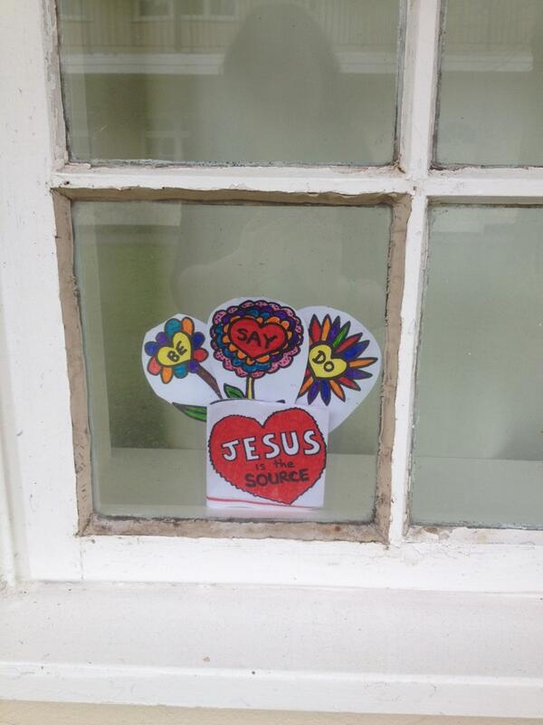 fabulous_baby's tweet photo. #SH2013 our little window display is finally complete. Be! Say! Do! Oooooush! http://t.co/J4pvu1F9s3