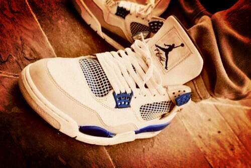 FreakyTeenShit's tweet photo. 'Retweet' als je deze Jordans wil hebben! #FreakyTeenShit http://t.co/1aaXVpAHFr