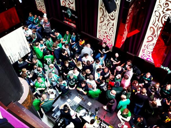 werderbremen's tweet photo. Super Veranstaltung zum Warm-Up auf das Spiel: "Homecoming Frühschoppen" des WFC LGW an der Rheinpromenade. #F95BRE http://t.co/EJ16qH1hIc