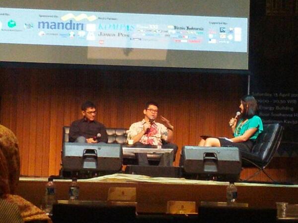 IECITB2013's tweet photo. suasana talkshow iec expo itb 2013! http://t.co/3NGgWQEL6y