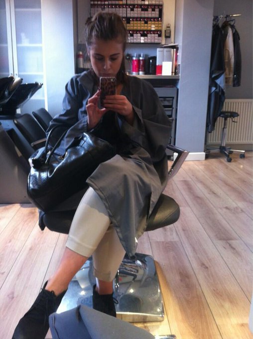 Eeekkkk 💇.... #anysuggestionswelcome http://t.co/WXQ28Kw4Yu<a href="/tag/anysuggestionswelcome"class="tags">#anysuggestionswelcome</a>