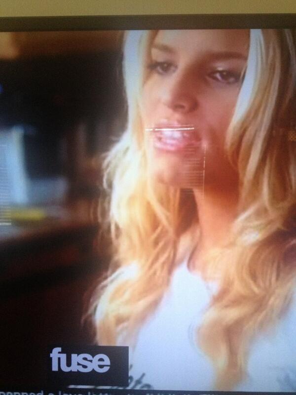 Vanessa_T_Black's tweet photo. Jessica Simpson on Fuse. I love this song http://t.co/fE8wXdTcz6