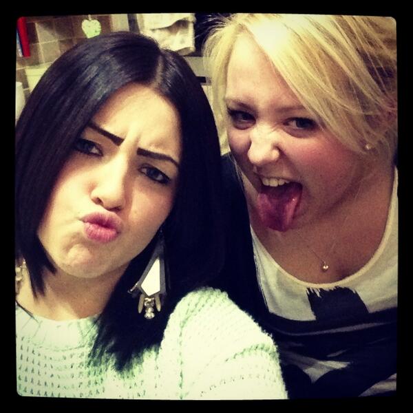 kerryharriz's tweet image. Oh haiiiii derrrrrr #girlsnight #bitdrunk #blamethecocktails @Sophie_Wells_