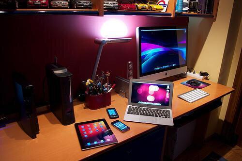 amilialoshet's tweet photo. RT @PuberPicture: Heb jij iets van Apple?  Retweet = Jaa!  -  Favoriet = Nee.. http://t.co/AcApet8Qon