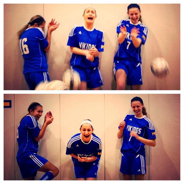 michelenorris15's tweet image. just cause we are freshman. ⚽ #varsityproblems @ajpastrich25