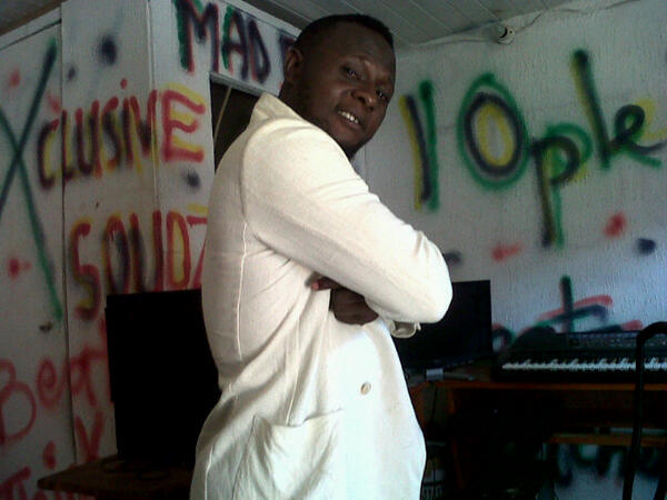 D beat sketchier tweet media