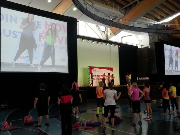 <a href="/amelialjlee/">Amelia Lee</a> rocks at the gwalk....:-) so happy to be busting a move with her