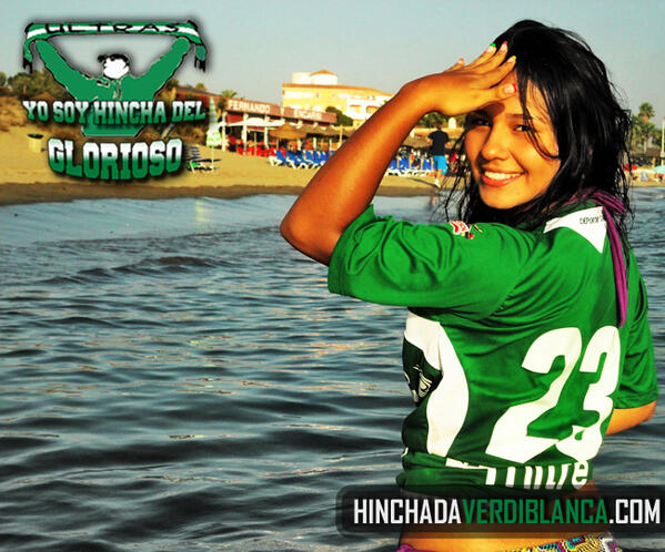 HinchaDeporCali's tweet photo. Sí es del Cali, vale por dos... #BellezaVerdiblanca http://t.co/k2N8nXyQZ1
