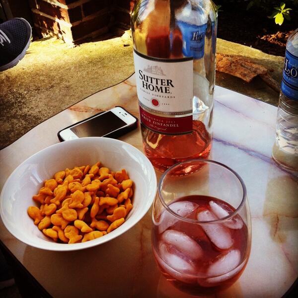 JBatson89's tweet image. Love happy hour with my roomie! #sherri #roomies #best friends #goodtimes