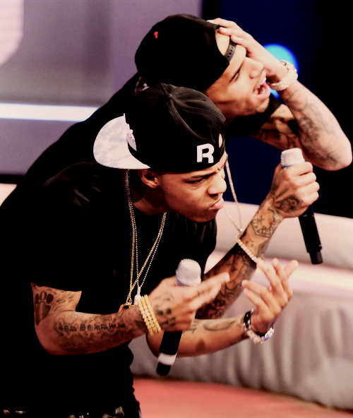 YoAmoaBreezy's tweet photo. #BuenasNoches Niggas , Espero que sueñen con @chrisbrown Otss , #adios http://t.co/0hiSrJ5Fdb