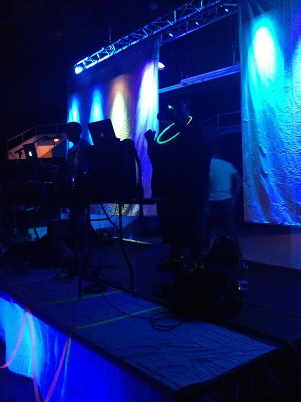 PV_CAB's tweet photo. Dj Chose and Dj Wall switching off on the tables... http://t.co/2e0hH5gaAA