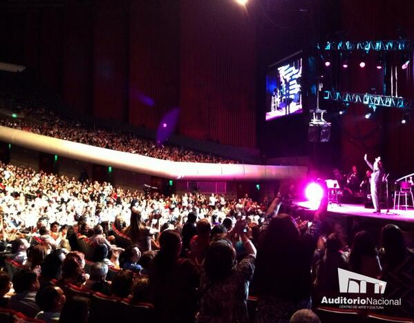 Прямая ссылка на встроенное изображение