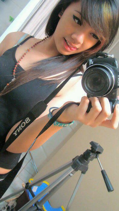 _bella_verra's tweet photo. Give Me 5 RETWEET for this girl!!! #itwitgirlpicxforyou http://t.co/o2r96XMqkt