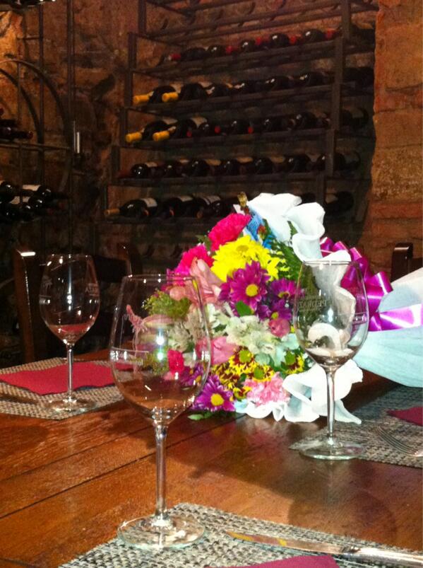 latahonacc's tweet photo. Ven a celebrarlo con nosotros!!!! Salones con encanto!!! http://t.co/ftvKqlplR9