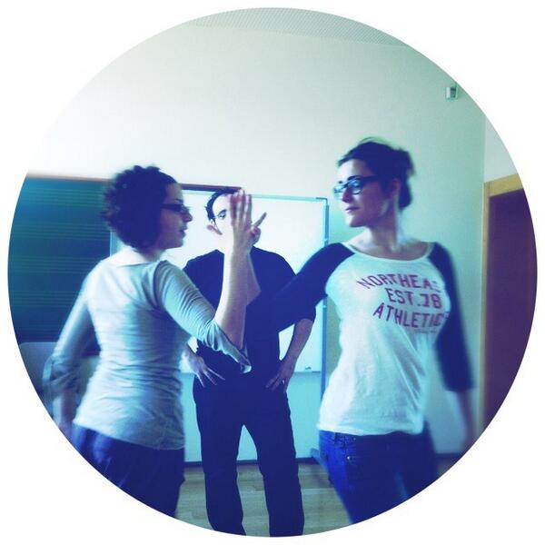 Trabajo escénico con nuestra co-directora escénica. Nuestra Penélope cumple años hoy, Felicidades!! Ulisse ya llega