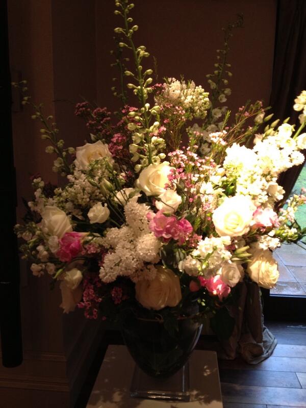 MoodFlowersUK's tweet photo. The ceremony is set at @CameronHouseLL http://t.co/qw2v3mDO16