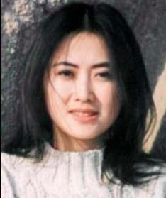 ཞིས་ཅིན་ཕུན་གྱི་བུ་མོ་རེད་ཟེར།