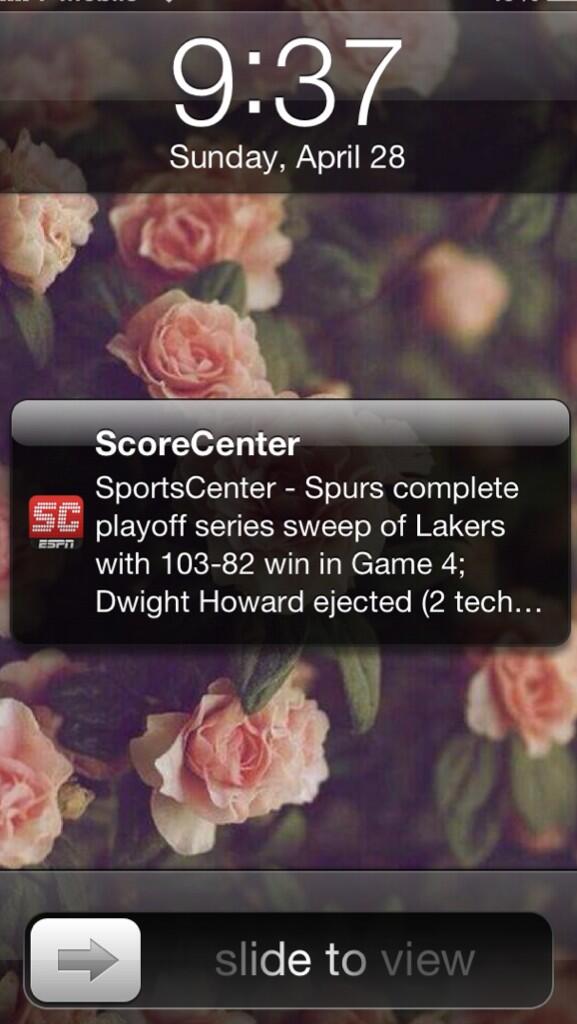 dohoo__'s tweet image. To all lakers fans #BeQuite.