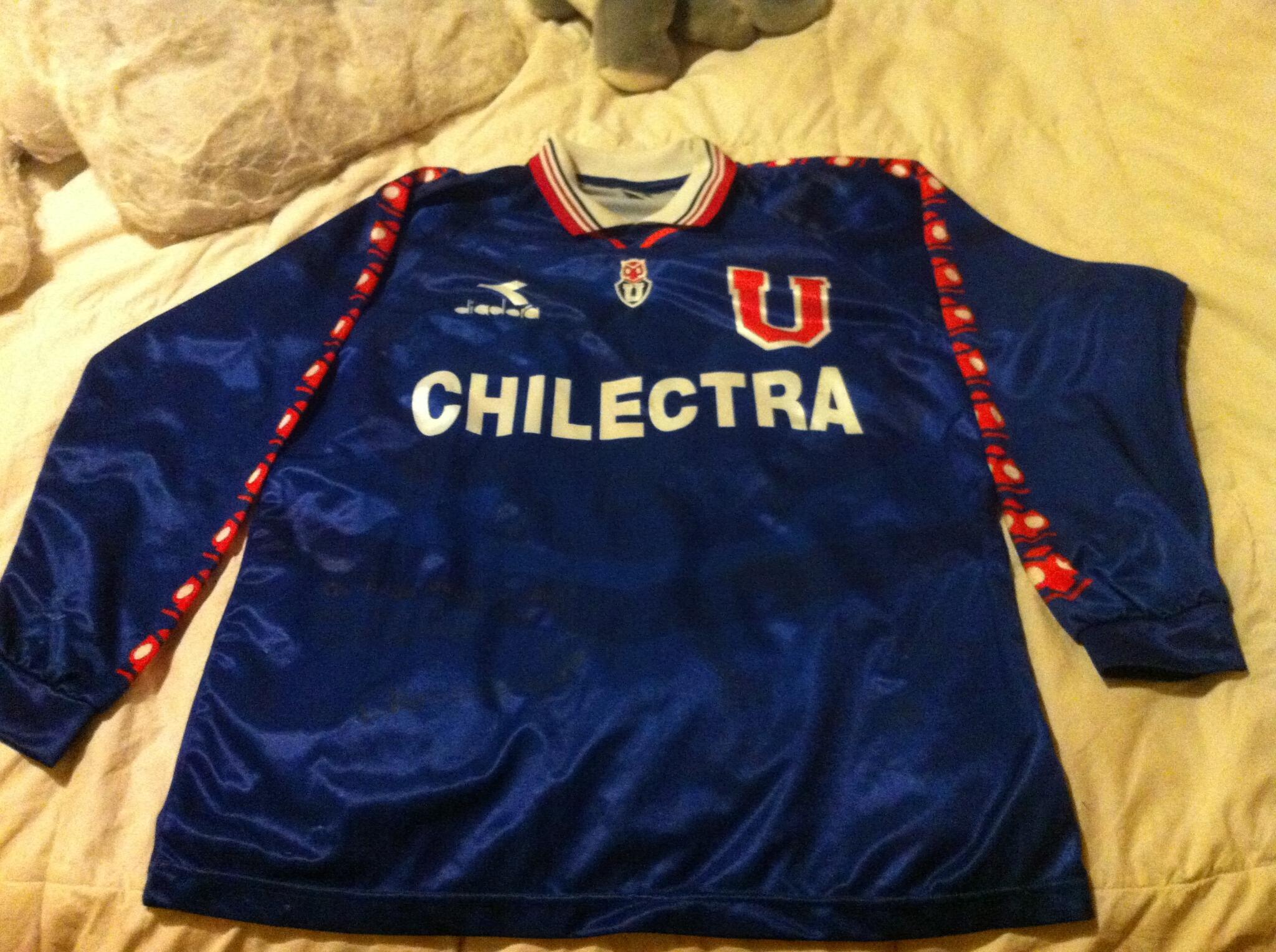 Jo Dondatos Vendo Camiseta U De Chile 1996 Castaneda Autografiada Precio Por Interno Y Conversable Rt Plis Http T Co 3e5uo6fnwy Jo Dondatos Vendo Camiseta U De Chile 1996 Castaneda Autografiada Precio Por Interno Y Conversable Rt Plis Http T Co 3e5uo6fnwy
