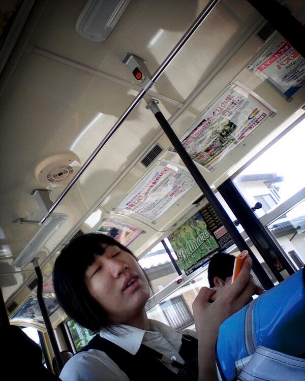 122901180709 tweet picture