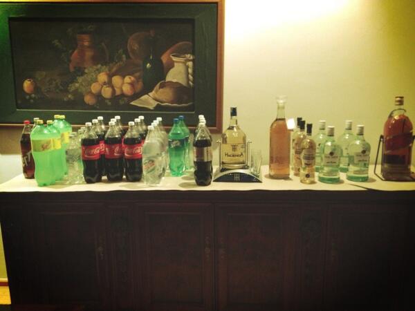 Pablo__Molina's tweet photo. Lo bueno es que no tomo!! @kimi_cp #comosufres http://t.co/QVmFbcy84j