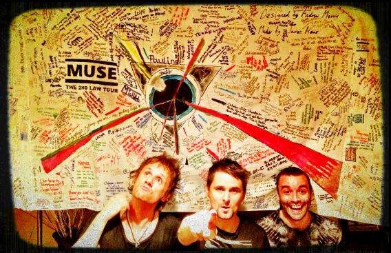muse's tweet photo. Goodbye North America &amp; Canada... We have had a lot of laughs over the last 4 months. See you in sept! Cheers! http://t.co/nng71eJojl