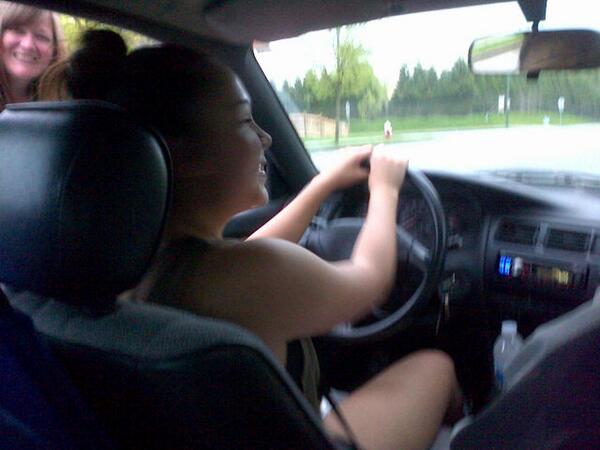 morgxiola's tweet photo. Clear the roads! She only hit a few this time!  @kelseykrossa http://t.co/HHDNOlNOH3