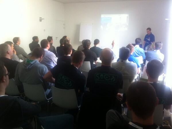Full room for @daan_seys at #spsbe. Go, Daan!!