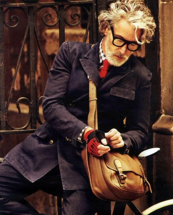 buggyback2's tweet image. 중년간지하면...에이든쇼우
늙어도 자기관리가 중요한듯해요..
고로.. 난 젊을때 마셔야지..