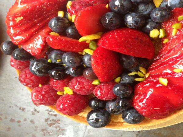 NoemieStrouk's tweet photo. Tarte au fruits rouge ! La recette complète sur mon blog : http://t.co/sFSRojfkvC http://t.co/lN1tTE9sYl