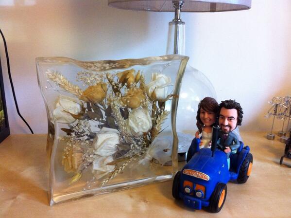 concretefliss's tweet photo. @jellybrations still love it every time I see it #wishicouldgetmarriedeveryday http://t.co/WWKq9dpgQv