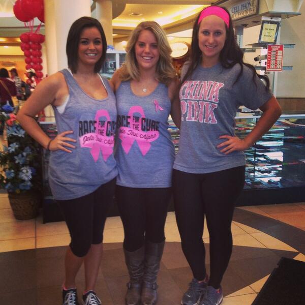 kaatiegal's tweet image. Race for the cure with my zeta fam!!! #THINKPINKTHINKZTA @estolt22 @alexis_shires 🎀🎀🎀