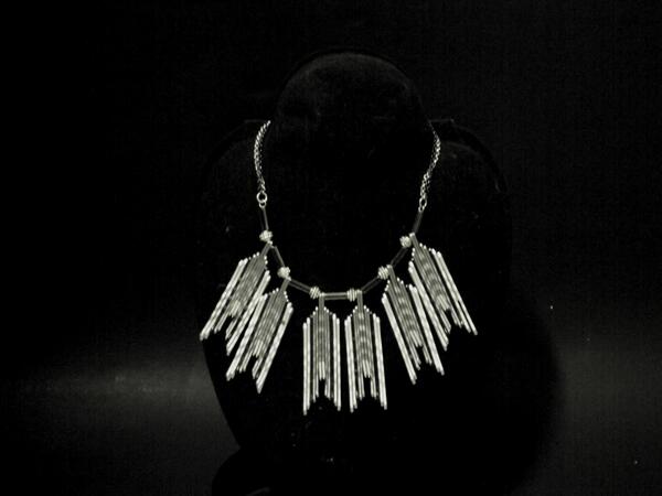 Pinultimate's tweet image. I need more bobby pins #necklaces