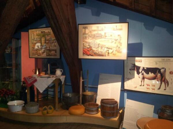 DeGoudseWaag's tweet photo. Open ma.t/mzo. van 12-17 en op do.vanaf 10. Maak kennis met de rijke geschiedenis van de Goudse kaas. @DeGoudseWaag http://t.co/6cHncCKmoN