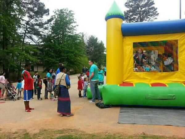 jnehicks's tweet photo. #2013stb #bouncebounce http://t.co/2fz4nETjIv