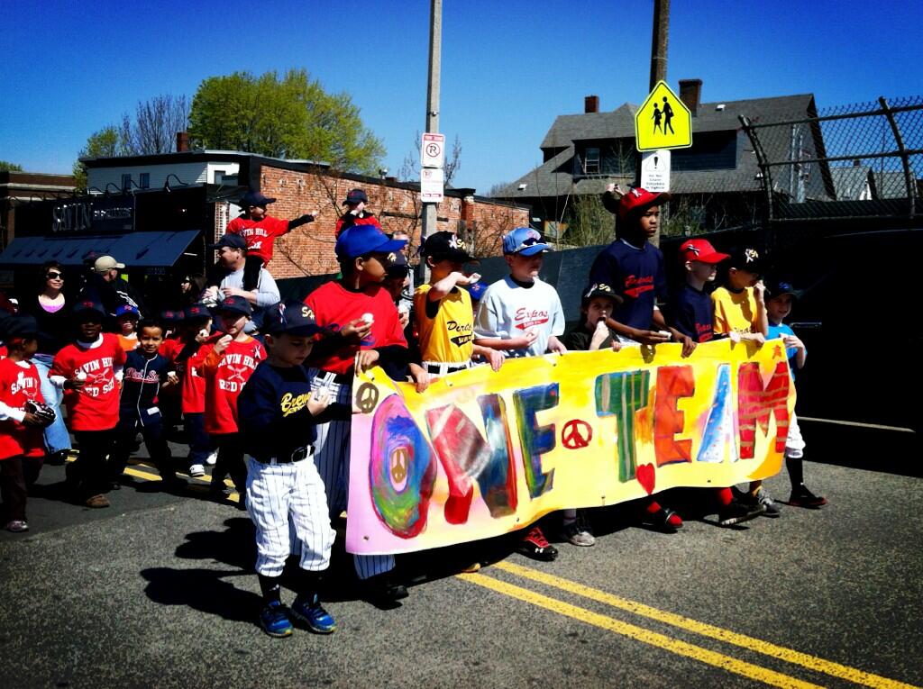 BI3n0-5CQAIE4vj.jpg:large