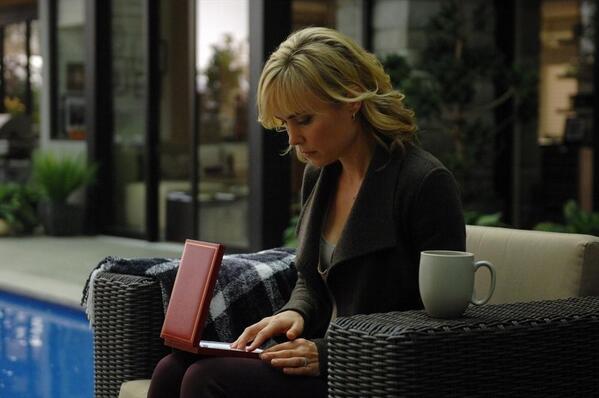 RedWidowABC's tweet image. Marta believes she has a suspect in her husband's murder. Who do you think it is?