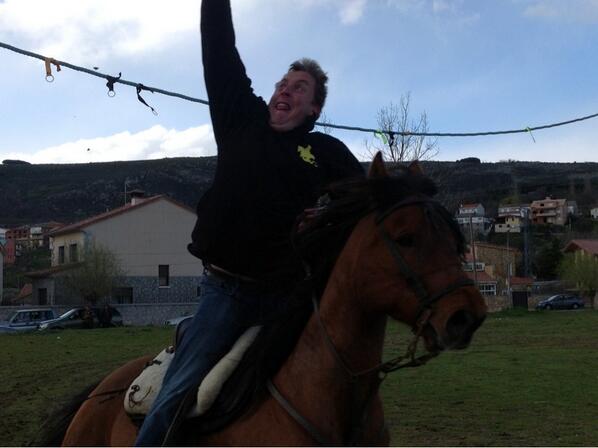 HoyocaseroAvila's tweet image. #PotroDeGredos lo bueno del turismo rural, es que en cualquier momento te llevarás una sorpresa. #avila #gredos