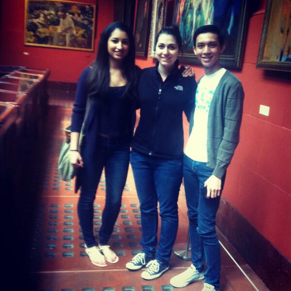 cubrandon's tweet photo. ¡Fue un gran día en el museo! @SelenaWyb @ejbregman #1201BC http://t.co/MA88BFFWkR