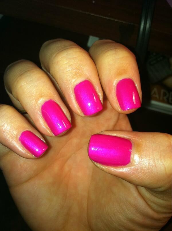 NOTD <a href="/essie/">essie</a> Tour De Finance!