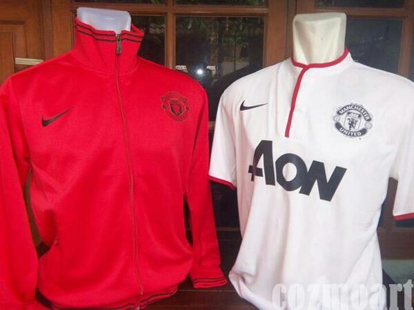 Jersey_Java's tweet image. Mu jacket dan jersey away 12/13