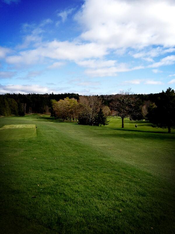 cdouglas0's tweet photo. @yourbuddylayton first round of the year and it's starting to feel like summer http://t.co/MdWOFcEDeI