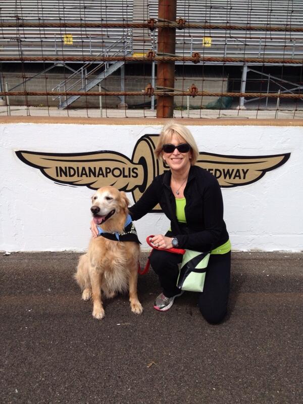 Cengland8's tweet photo. Fun day at Mutt Strut! http://t.co/SLpqYPEWiQ