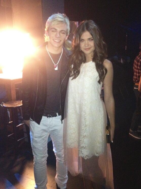 Backstage at the @RADIODISNEY Music Awards with <a href="/rossR5/">Ross Lynch</a>