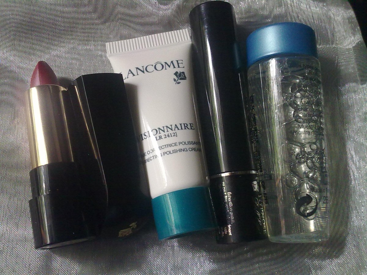 yuanitaratna's tweet image. Thank You @LancomeID for the #SpringinLove quiz gift, arrived safely on Friday ♥