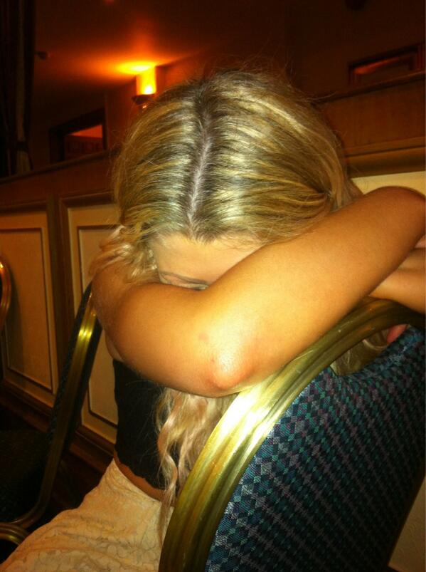 Brit_Pickering's tweet photo. Fuuucked hahaaaaaaaas http://t.co/O2G9BTXyil