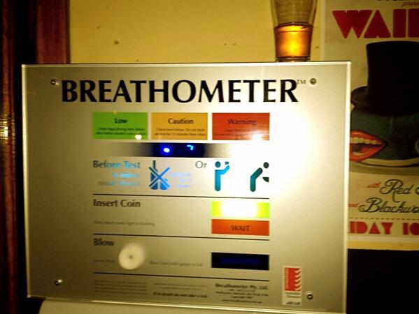 malty118's tweet image. Found this in a pub last nite haha unreal  ...watch wat u drink #bigpints #dontdrinkanddrive #onlyinoz